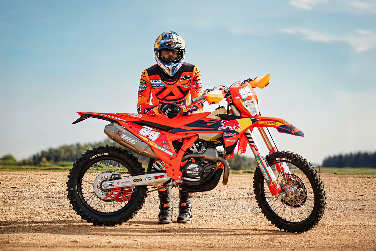 Red Bull KTM Factory Racing - Andrea Verona joins KTM