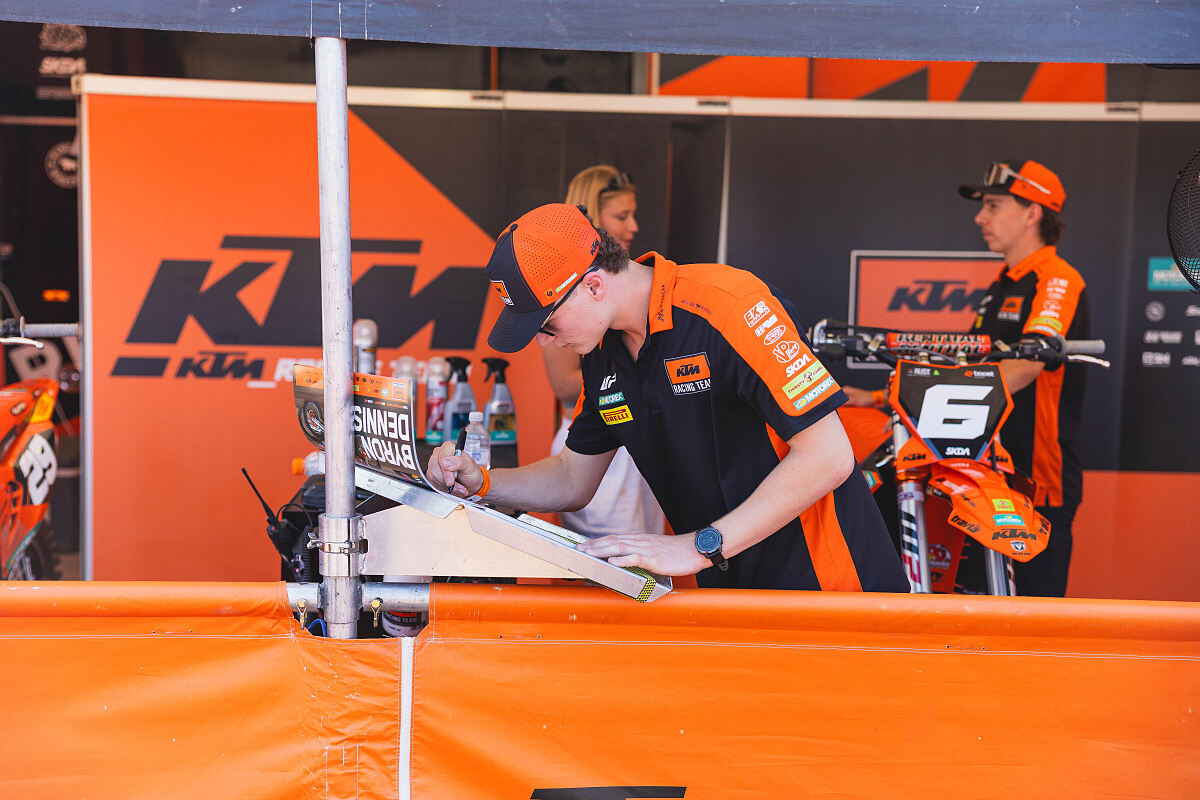 BYRON DENNIS 03 - KTM RACING TEAM