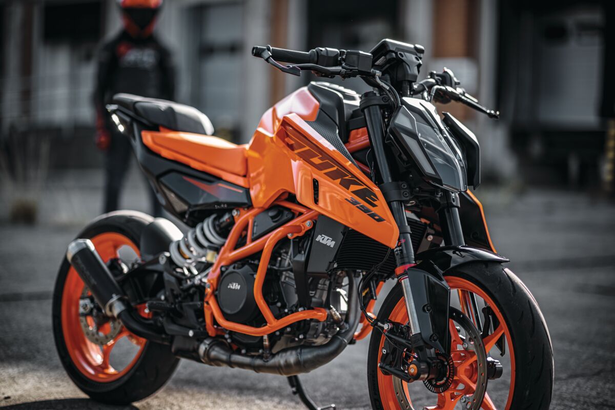 KTM 390 DUKE（MY2024、アクセサリー装着車）
