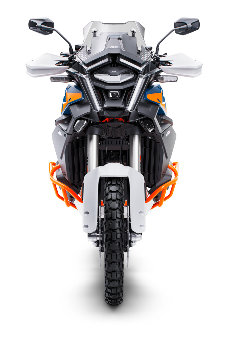 651806_MY26_KTM_1390_Super_Adventure_R_US_Front-On_USA