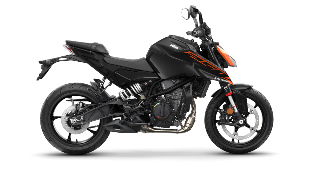 727195_MY26-KTM-250-DUKE-Black-90-right_EU_GLOBAL_INDIA_IMAGES