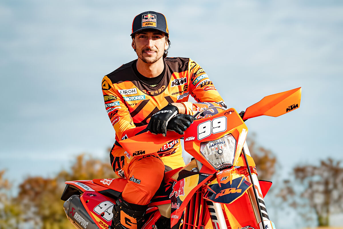 Red Bull KTM Factory Racing - Andrea Verona joins KTM