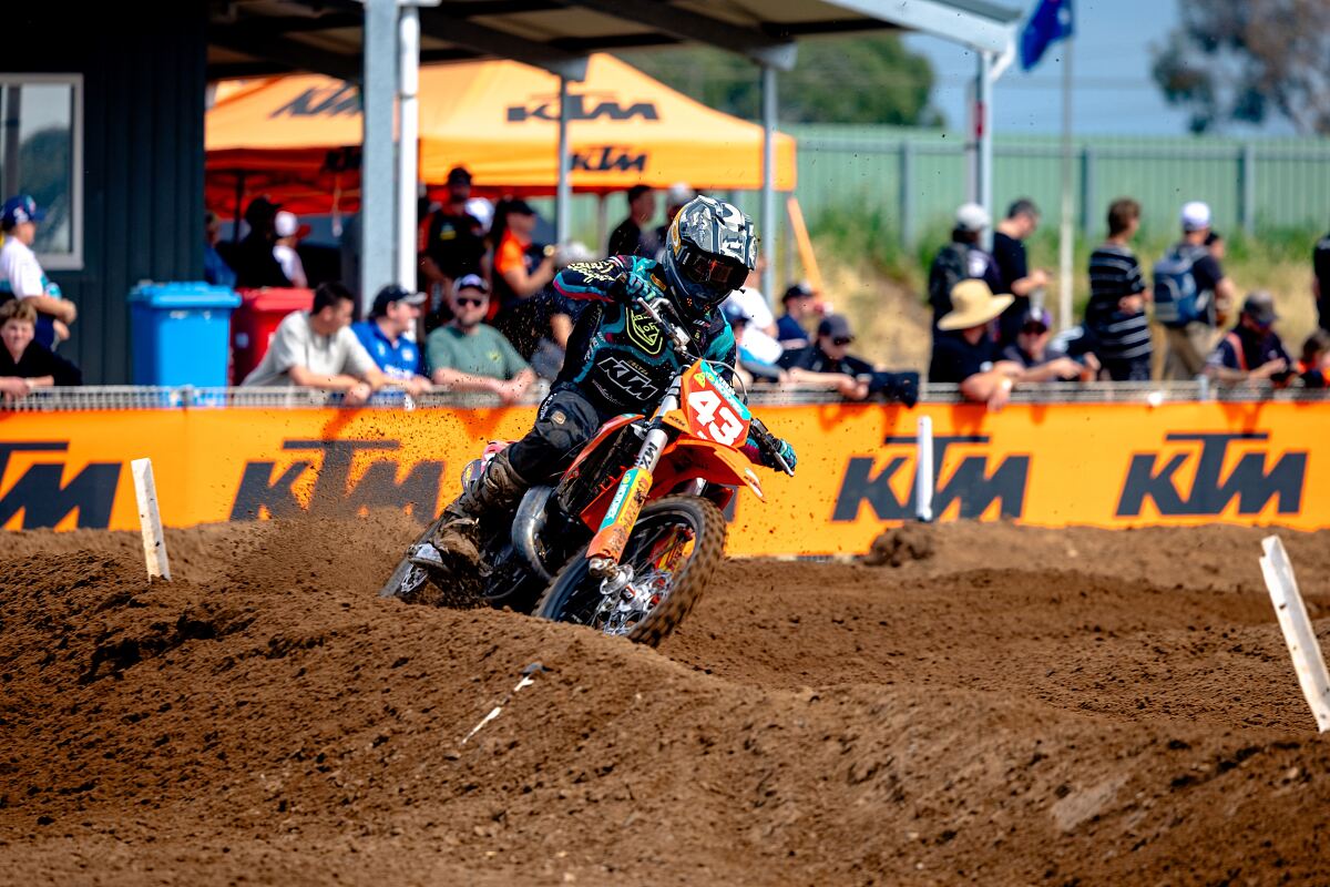 NATE PERRETT 03 - KTM JUNIOR RACING TEAM
